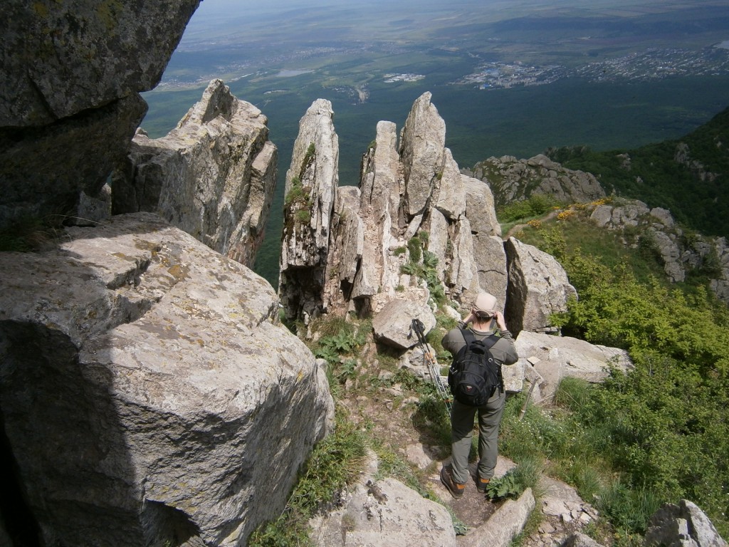 город Пятигорск, гора Бештау, вешина Козьи Скалы, высота 1400 м